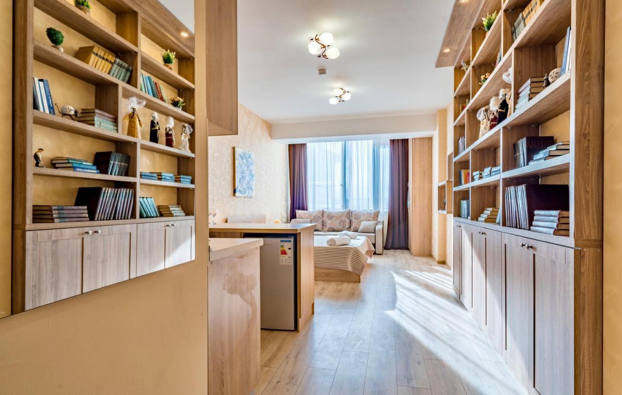 Nft New 108 Apartament